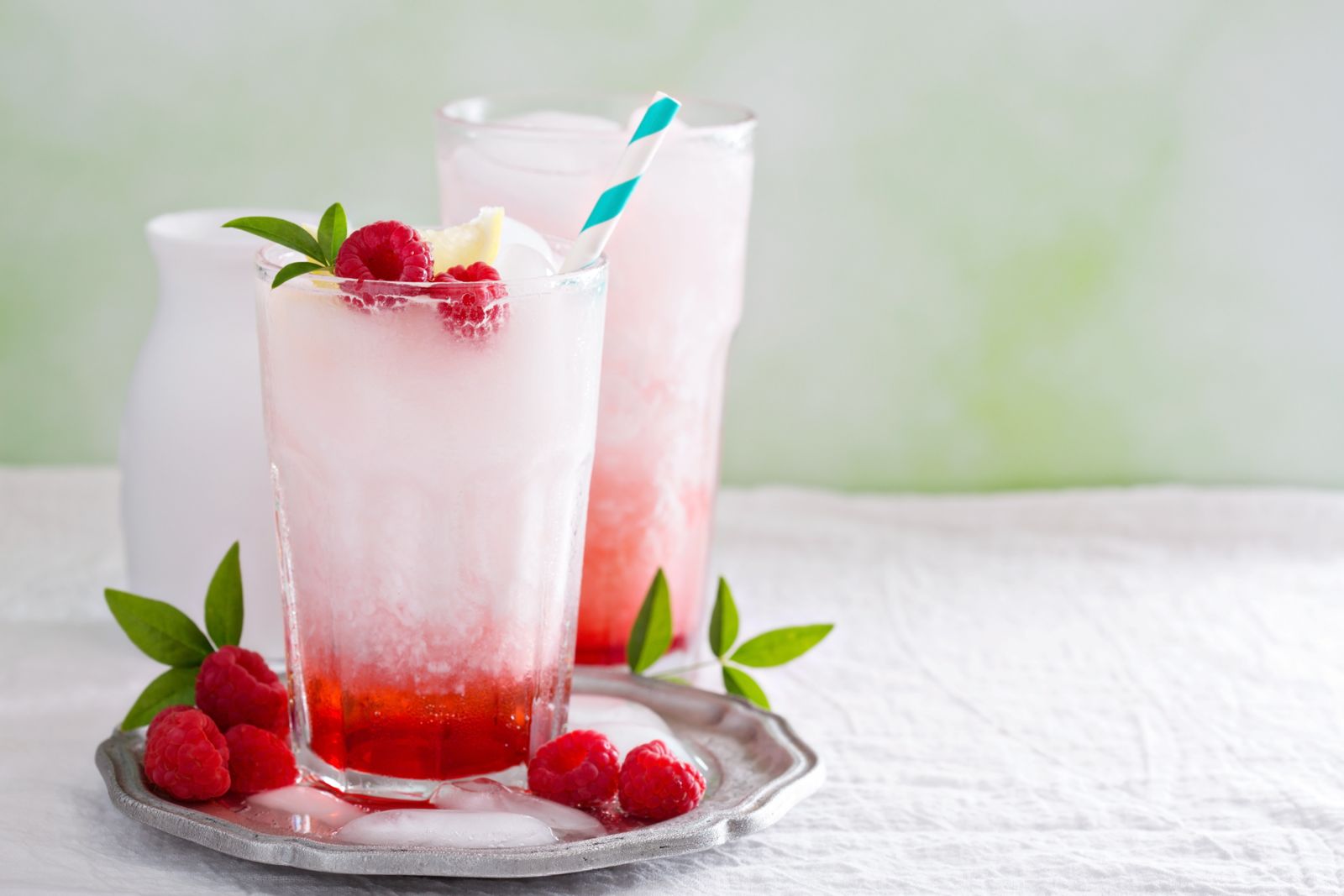 Crushed Tonic Cream Soda with Raspberries