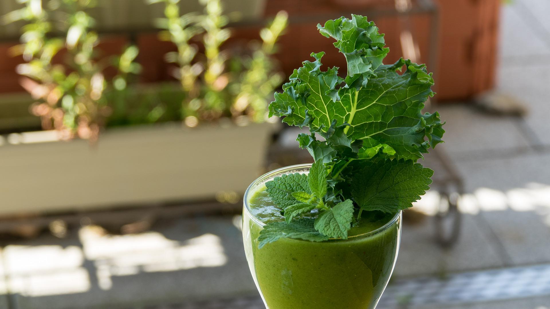 Should You Eat Raw Kale?