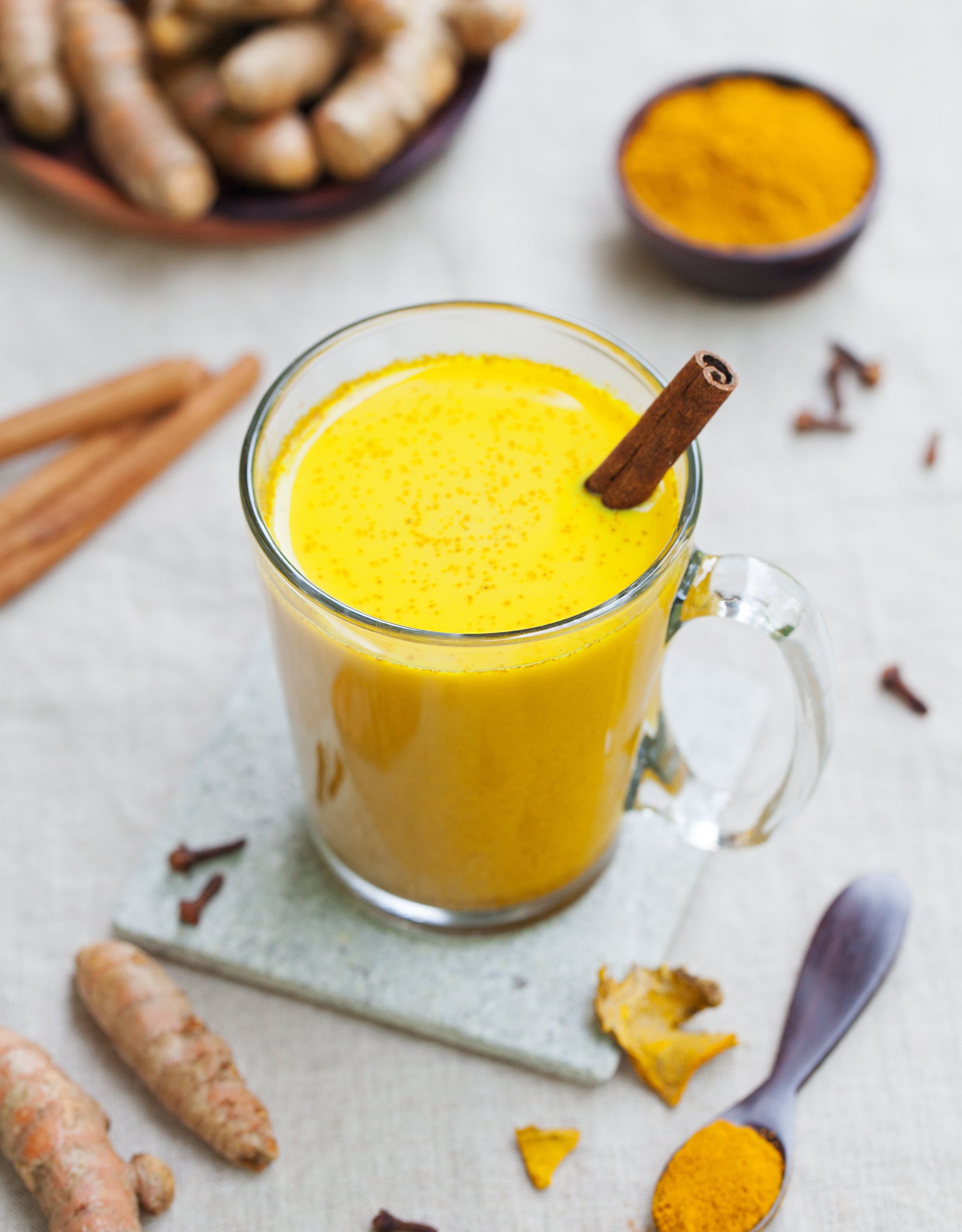 GOLDEN MILK LATTE WITH TURMERIC CRUSH